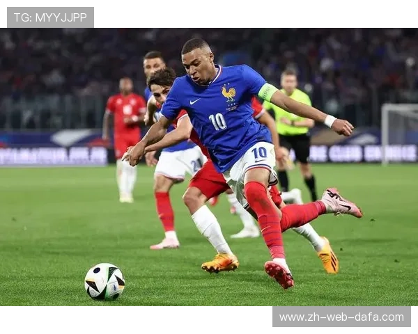 姆巴佩大四喜助力法国队提前锁定世界杯晋级名额